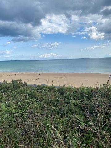 8 Bed Sun Decked Caravan Unlimited High Speed Wifi And Fun At Seawick Holiday Park Clacton-on-Sea Extérieur photo